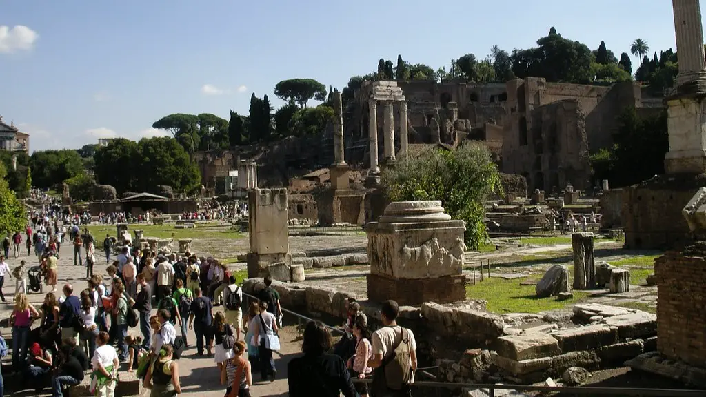 What are the social classes in ancient rome?