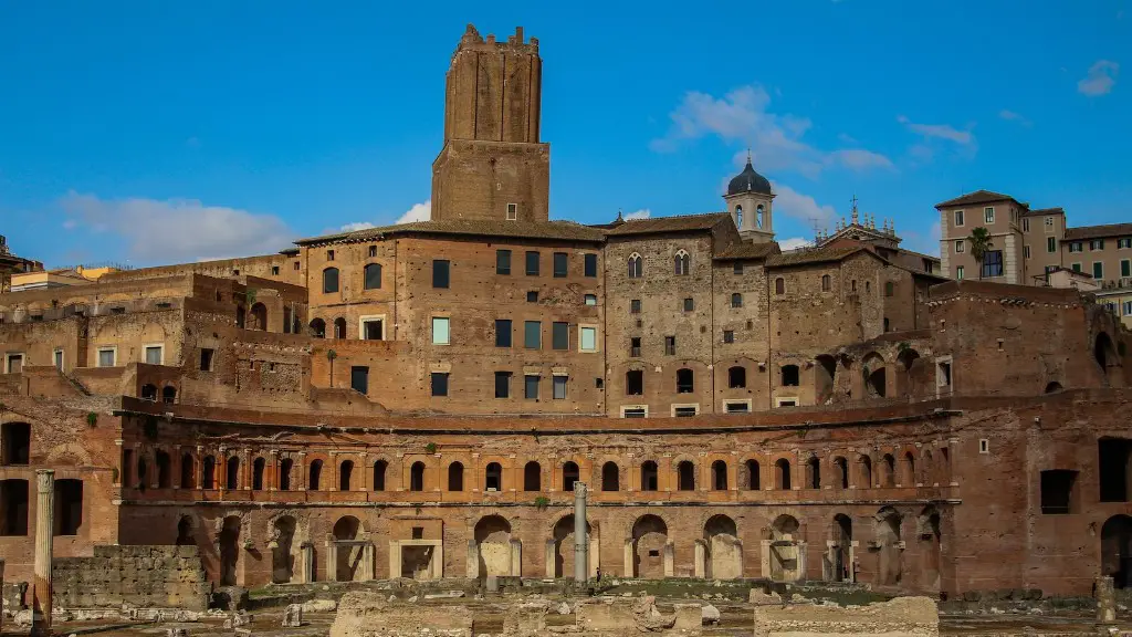 What dynasty built the colossal in ancient rome?